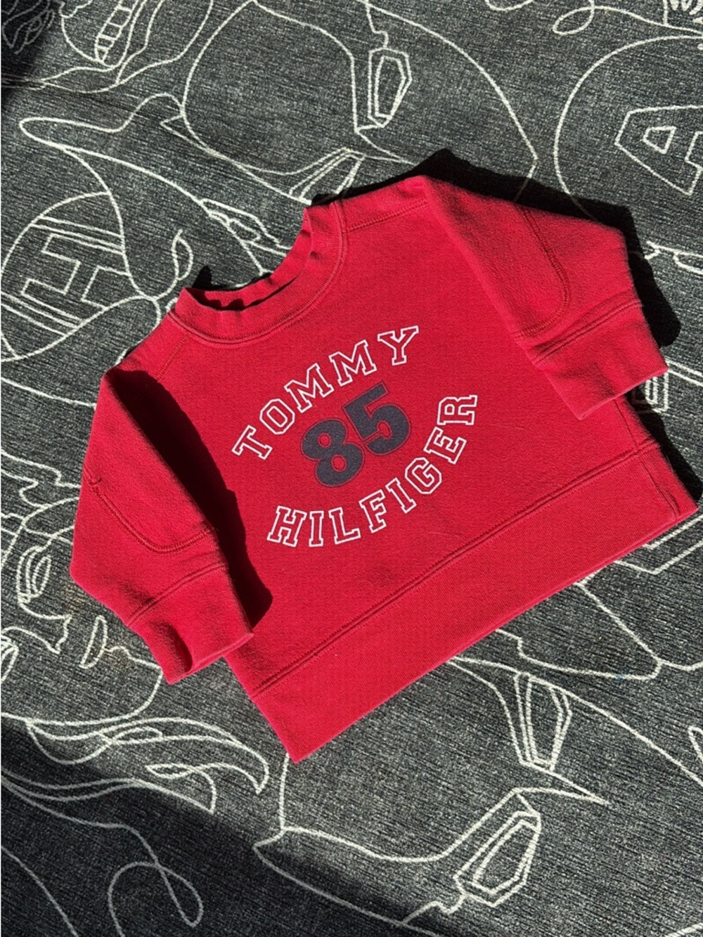 Vintage Tommy Hilfiger Kids Red '85' Crewneck Sweatshirt